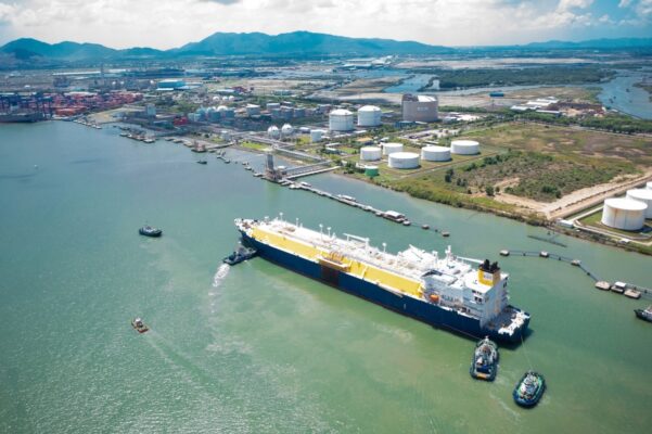 Hợp đồng LNG dài hạn đầu tiên tại Việt Nam